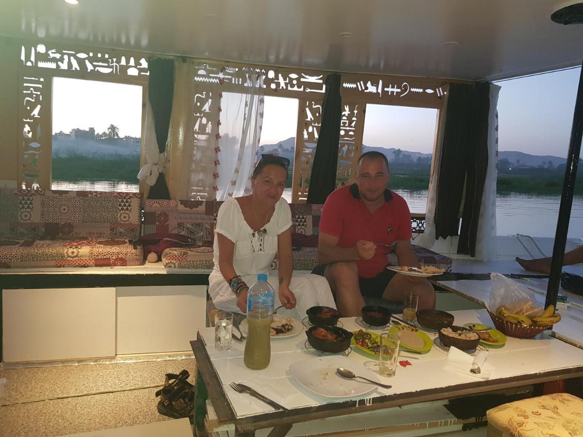 Nile Sunrise Felucca Boat Private Rental ルクソール エクステリア 写真