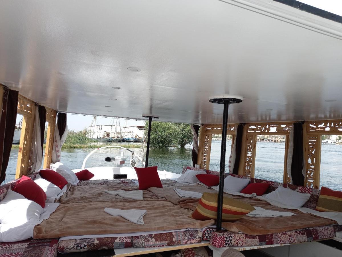 Nile Sunrise Felucca Boat Private Rental ルクソール エクステリア 写真