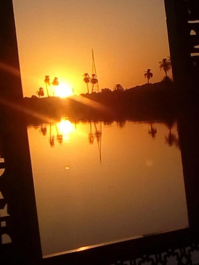Nile Sunrise Felucca Boat Private Rental ルクソール エクステリア 写真