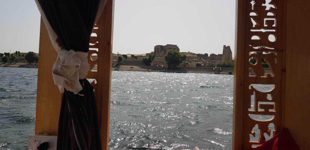 Nile Sunrise Felucca Boat Private Rental ルクソール エクステリア 写真