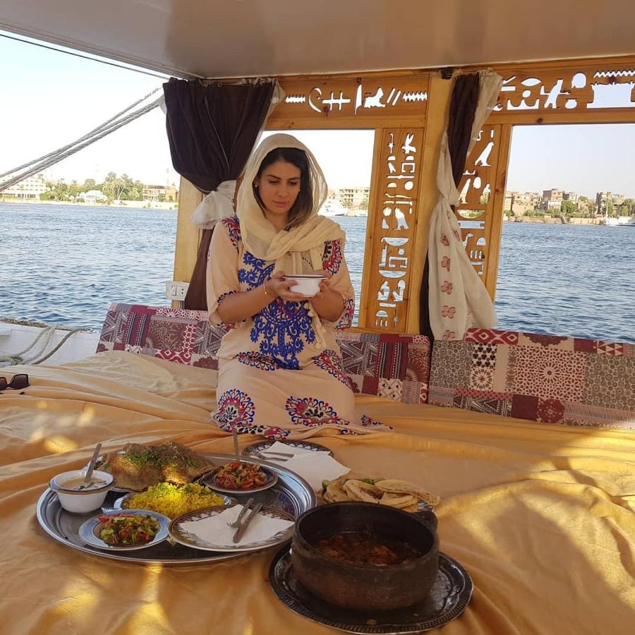 Nile Sunrise Felucca Boat Private Rental ルクソール エクステリア 写真