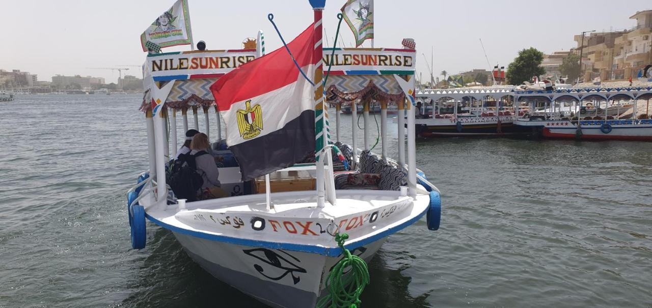 Nile Sunrise Felucca Boat Private Rental ルクソール エクステリア 写真